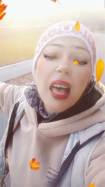 Наслаждайся каждой минутой этой осенней сказки — любовь и счастье! ✨🍁❤️#песни #песниТикТок#хиты2025