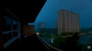 РАЗРУШИТЕЛЬНЫЕ ТОРНАДО, УРАГАНЫ и смерчи, снятые на КАМЕРУ !