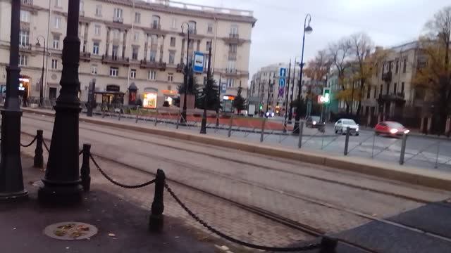 Новый трамвай в ретро-стиле. смотреть онлайн