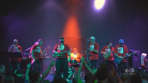 Мамульки бенд - Девчонка-Лягушёнка (live Джао Да, Ярославль)
