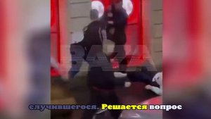 Baza: более десяти подростков напали на мужчину в Петербурге