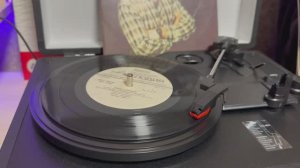 Проигрывать Alive Audio GLAM Noir на Яндекс Маркет артикул YM10141851