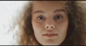 Красивые девушки .