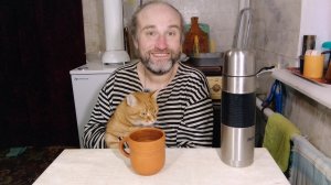 завтрак с Рыжулей. он рождён надо мной глумиться. мукбанг. обжор. еда на камеру. диета. шизофрения.