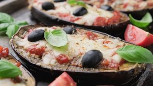 БАКЛАЖАНЫ С СЫРОМ В ДУХОВКЕ 🍆🧀