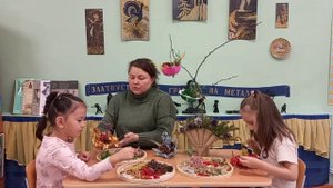 Подвесная икебана Зонтики