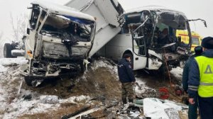 После ДТП с автобусом и рефрижератором в Приамурье возбудили уголовное дело