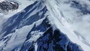 Кадры с дрона, запущенного на вершине Эвереста