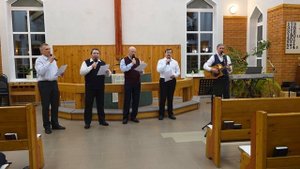 Славу оставив неба.