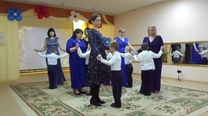 Танец с мамами