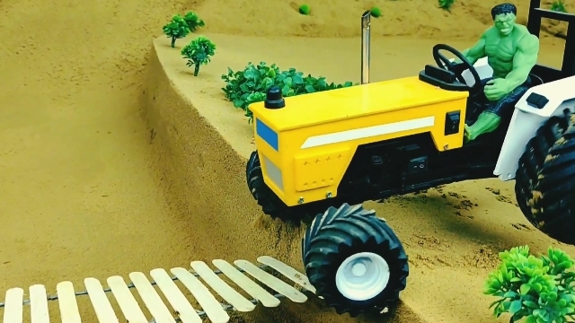 Игрушечные строительные машины для детей. смотреть онлайн