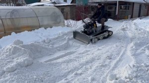 Чистим снег