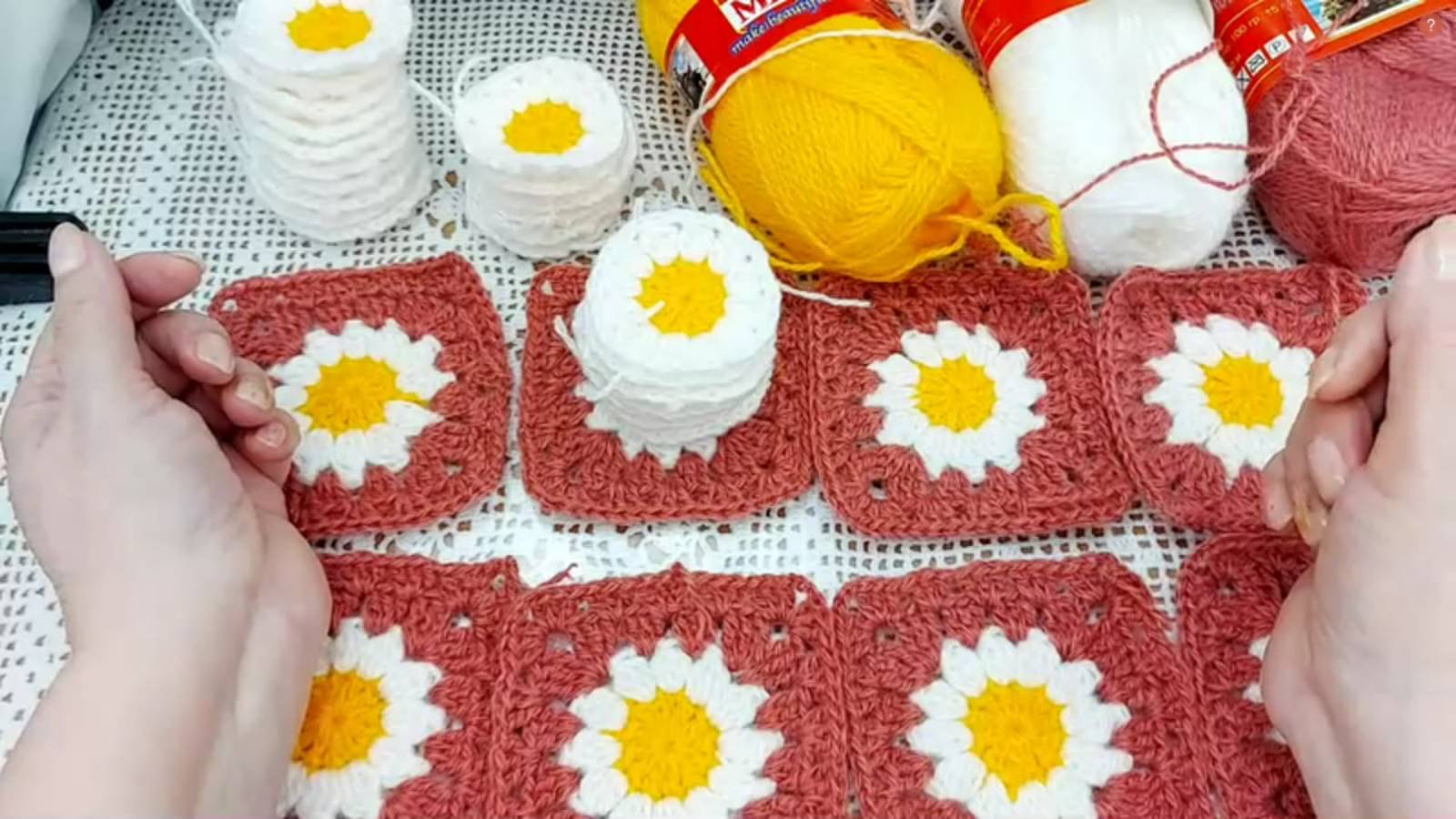 ТРИ ГОТОВЫЕ ШАПКИ ЗА НЕДЕЛЮ//2 НОВЫХ ПРОЦЕССА смотреть онлайн