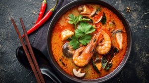 САМАЯ ПОПУЛЯРНАЯ ТАЙСКАЯ УЛИЧНАЯ ЕДА