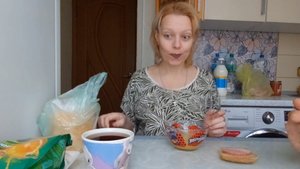 Мукбанг на обед колбаса и суп!