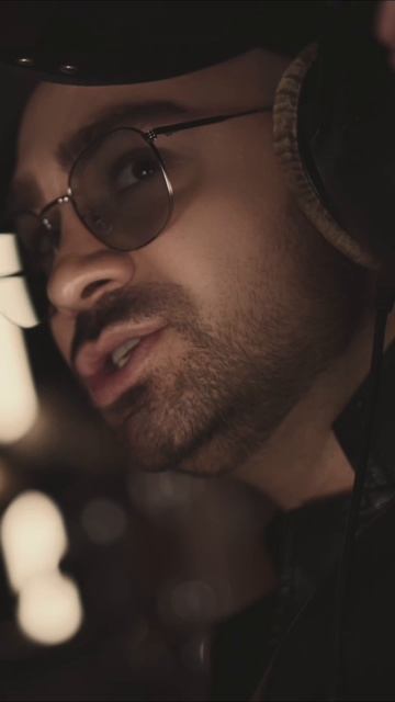 Какая строчка из «Останемся» запала в душу? 🎶❤️ #музыка #творчество #песни смотреть онлайн