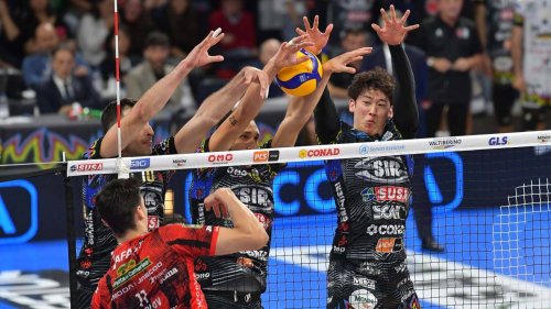 Haqiqiy va kulgili seks hikoyalar Yassi kokrak jinsiy aloqa