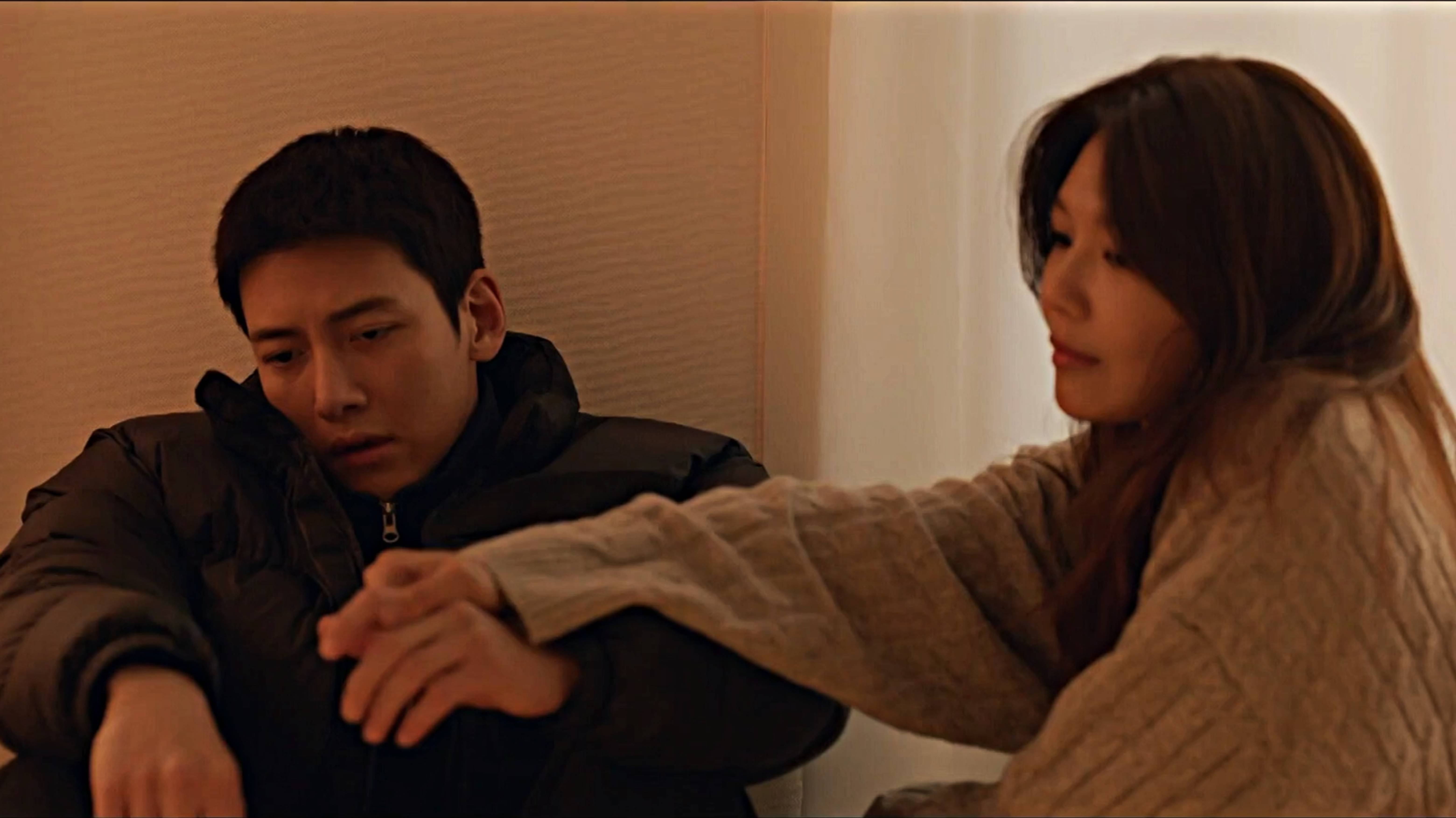 Влюбилась в новенького волонтера смотреть онлайн