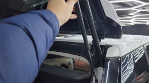Range Rover Evoque - установили электропривод крышки багажника