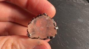 Кольцо с розовым кварцем