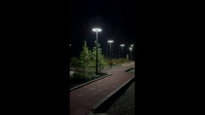 Парковый светильник  UFO на солнечных батареях.