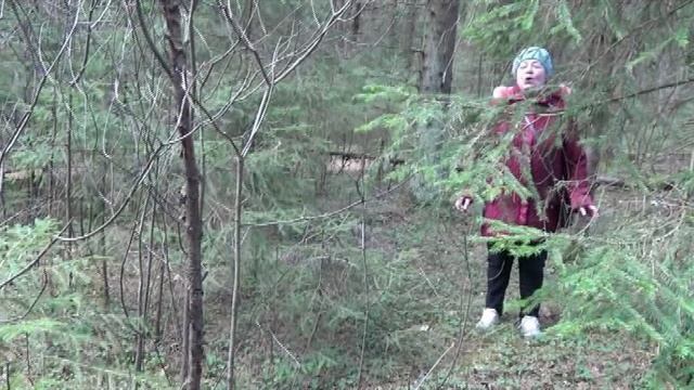 Поет Тамара Скобелева. В лесу Телеши.