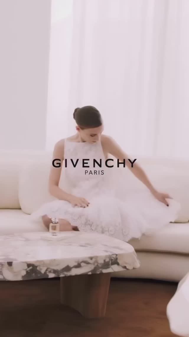 Ароматы Givenchy не подавляют женщину, заставляют чувствовать себя красивой смотреть онлайн
