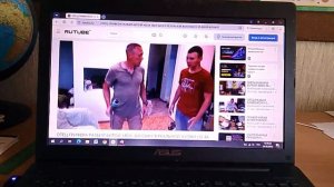 ПЬЯНЫЙ ЖЕСТОКИЙ Отец грифера сломал битой Xbox 360 сыну в реальной жизни из за Майнкрафт