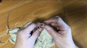 Жгуты и листья. Узор спицами