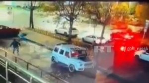 Попытка похищения футболиста Зенита Андрея Мостового 23.10.25 на ул. Вязовая в Питере