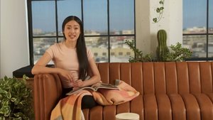 Here's what to do, when a woman distances herself from you and ignores you ♂️♀️