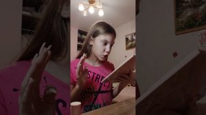 Делаю хэлуинский макияж))( ☆∀☆)