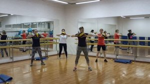 Упражнения с медболами