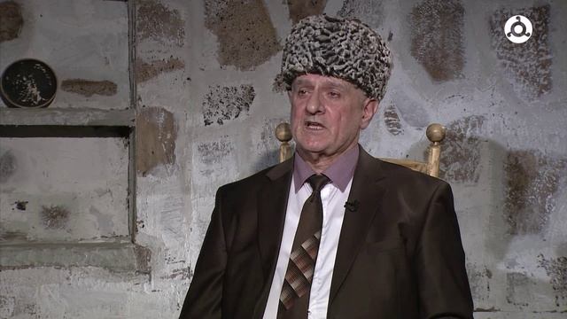 Эздел. Маценаькъан Ахьмад, хьаьша эздел