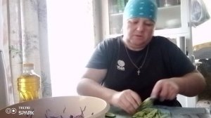 Полезный салат из фиолетовой капусты 😉