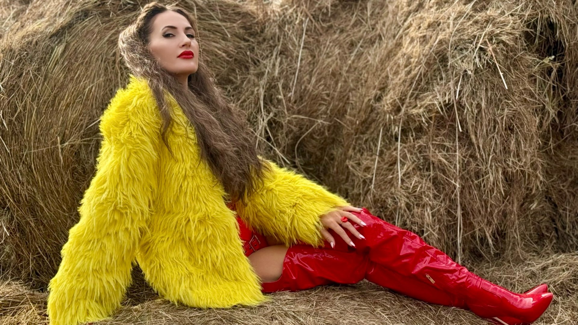 Алевтина Брайт - Твои губы video