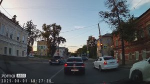 GMC Sierra на Коммунистической