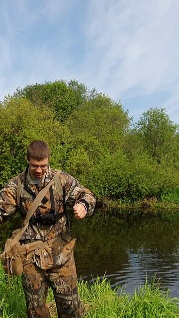 Микровертушка на микроречке! Поимка шнура близ поворота реки!