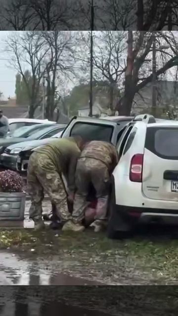 В Харьковской области снова силовая мобилизация попала на видео