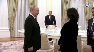 Владимир Путин провел встречу с главой МИД Китая