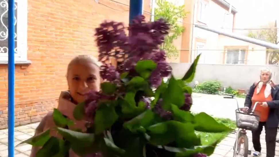 VLOG: 19.05.2021 г.   День рождения папы! У нас гости. Котята начали сами кушать.