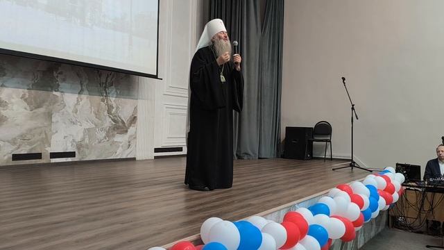 Слово митрополита Иоанна в актовом зале перед первокурсниками в медицинском колледже смотреть онлайн