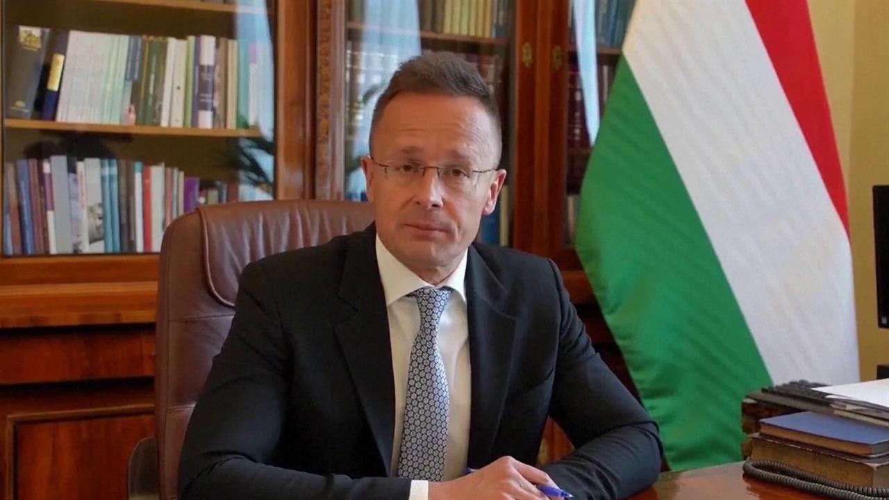 Венгрия будет бороться против плана Брюсселя по отказу от энергоносителей из России