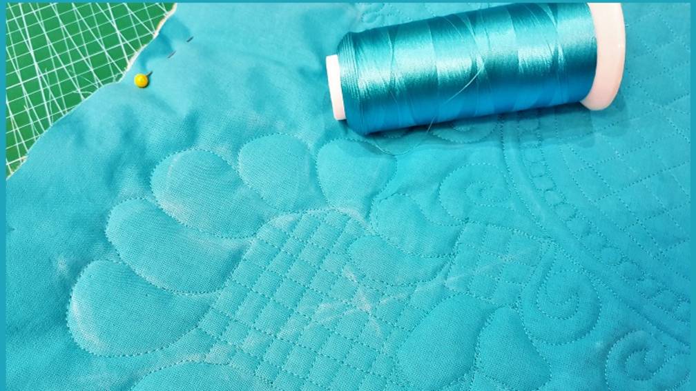 Декоративная стежка лоскутного изделия