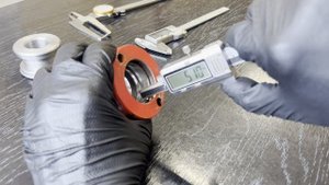 Измерение канавок штангенциркулем. Как правильно сделать замер