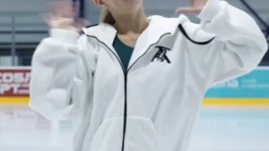 Российская фигуристка Александра Игнатова (Трусова)