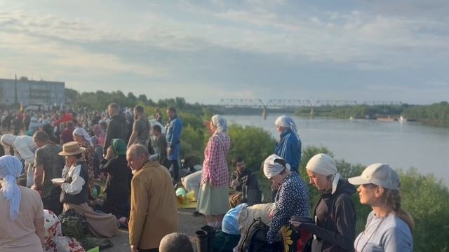 Повесть о Великорецком Крестном Ходе 
Из архива ВКХ 25