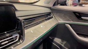 Hongqi HS5 Внедорожник 5 дв. Deluxe 2.0 AT AWD 245 л.с. Коричневый