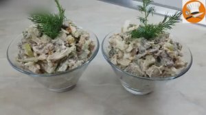 Салат с куриной грудкой и грибами