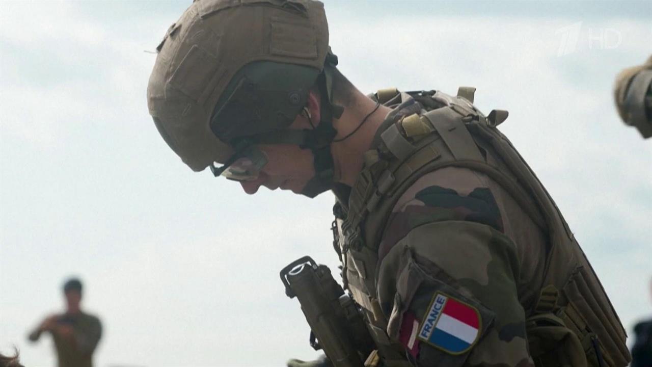 Франция планирует развернуть на Украине воинский контингент